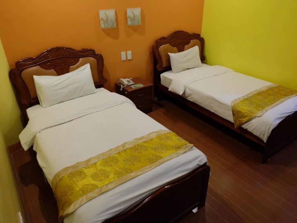 A&A Plaza Hotel Puerto Princesa Екстериор снимка