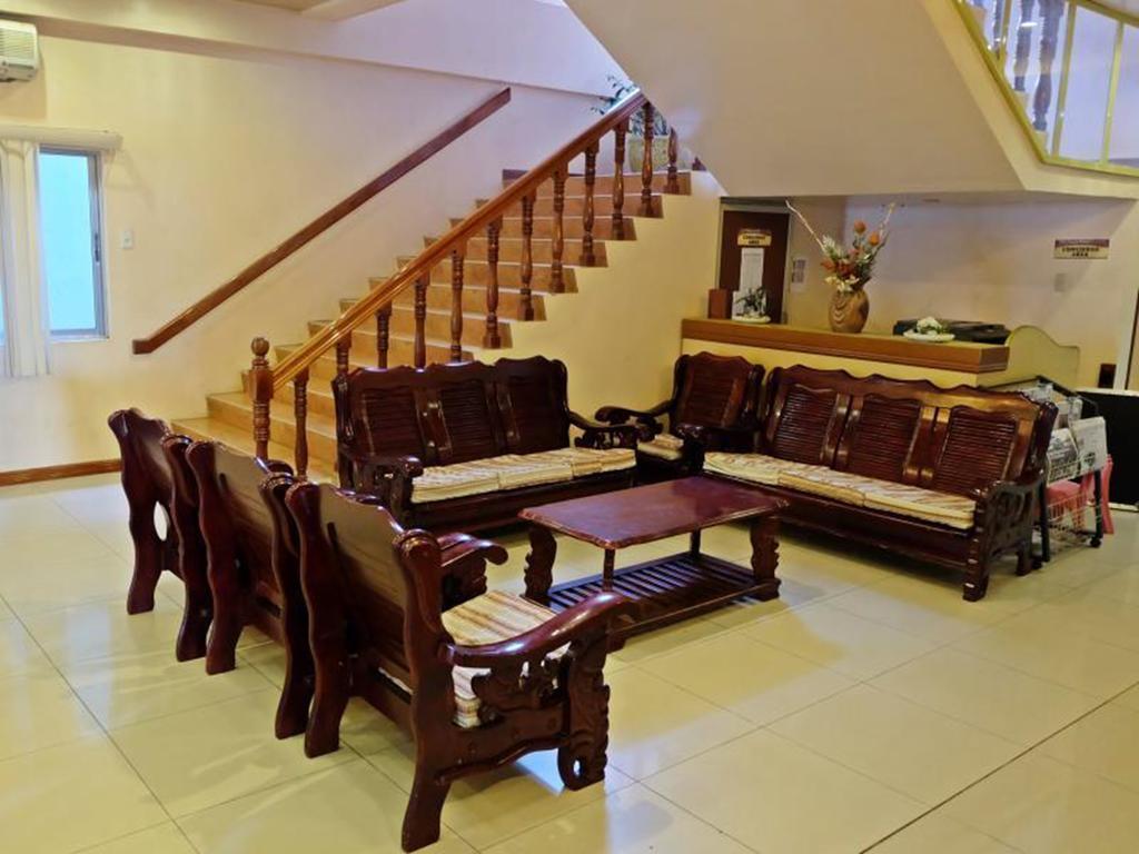 A&A Plaza Hotel Puerto Princesa Екстериор снимка