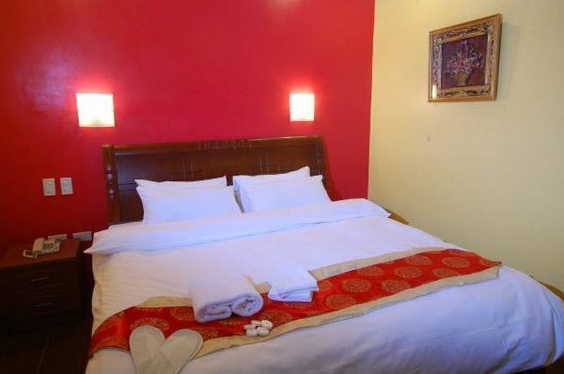 A&A Plaza Hotel Puerto Princesa Екстериор снимка