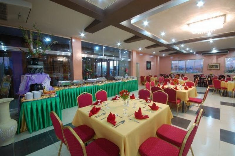 A&A Plaza Hotel Puerto Princesa Екстериор снимка