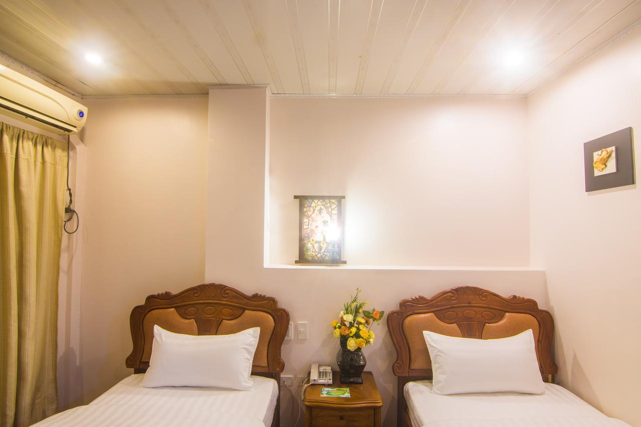 A&A Plaza Hotel Puerto Princesa Екстериор снимка